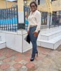 Dating Woman Cameroon to Yaoundé IV : Lucie, 42 years